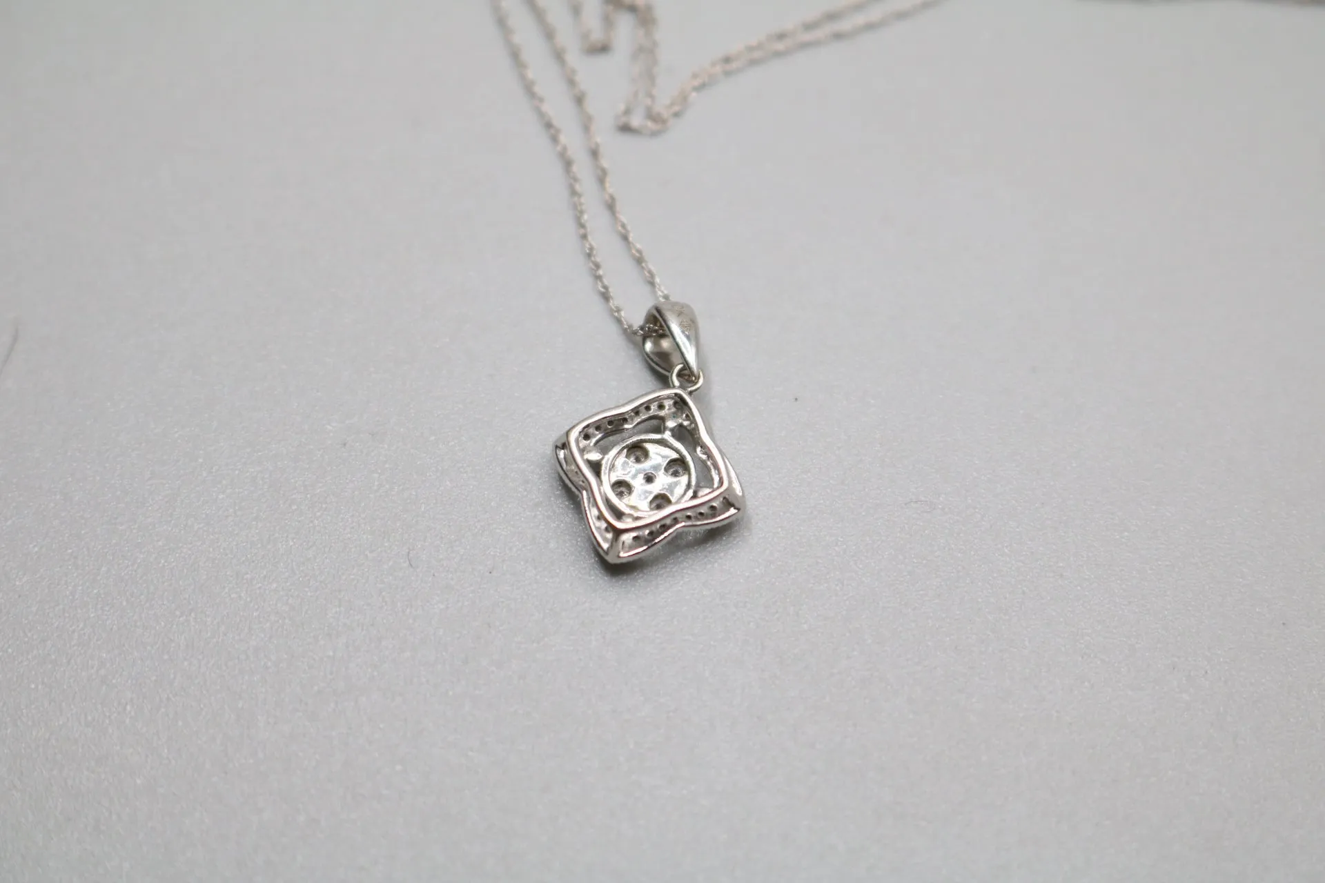 10K White Gold Twisted Chain Necklace w/ Floral Diamond Charm (0.56CTW)