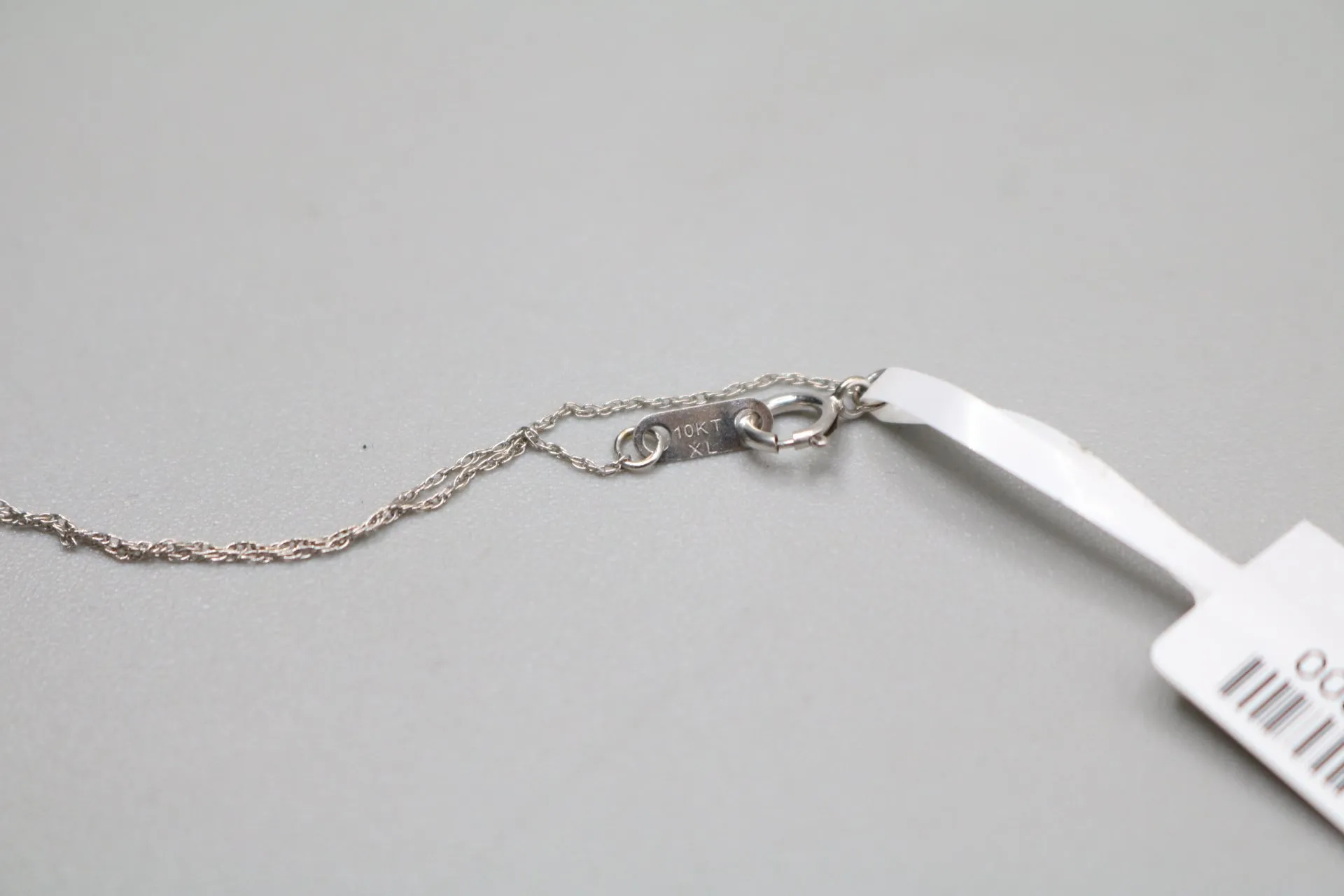 10K White Gold Twisted Chain Necklace w/ Floral Diamond Charm (0.56CTW)