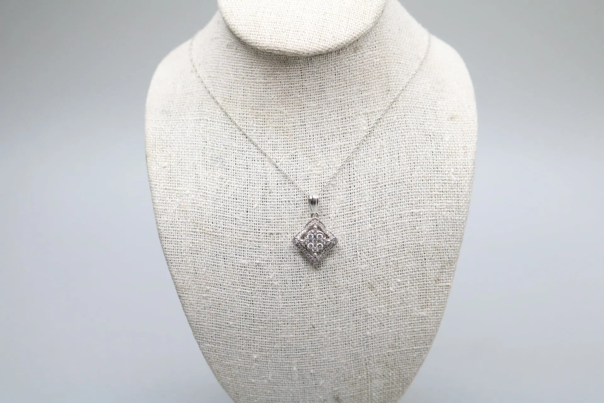 10K White Gold Twisted Chain Necklace w/ Floral Diamond Charm (0.56CTW)