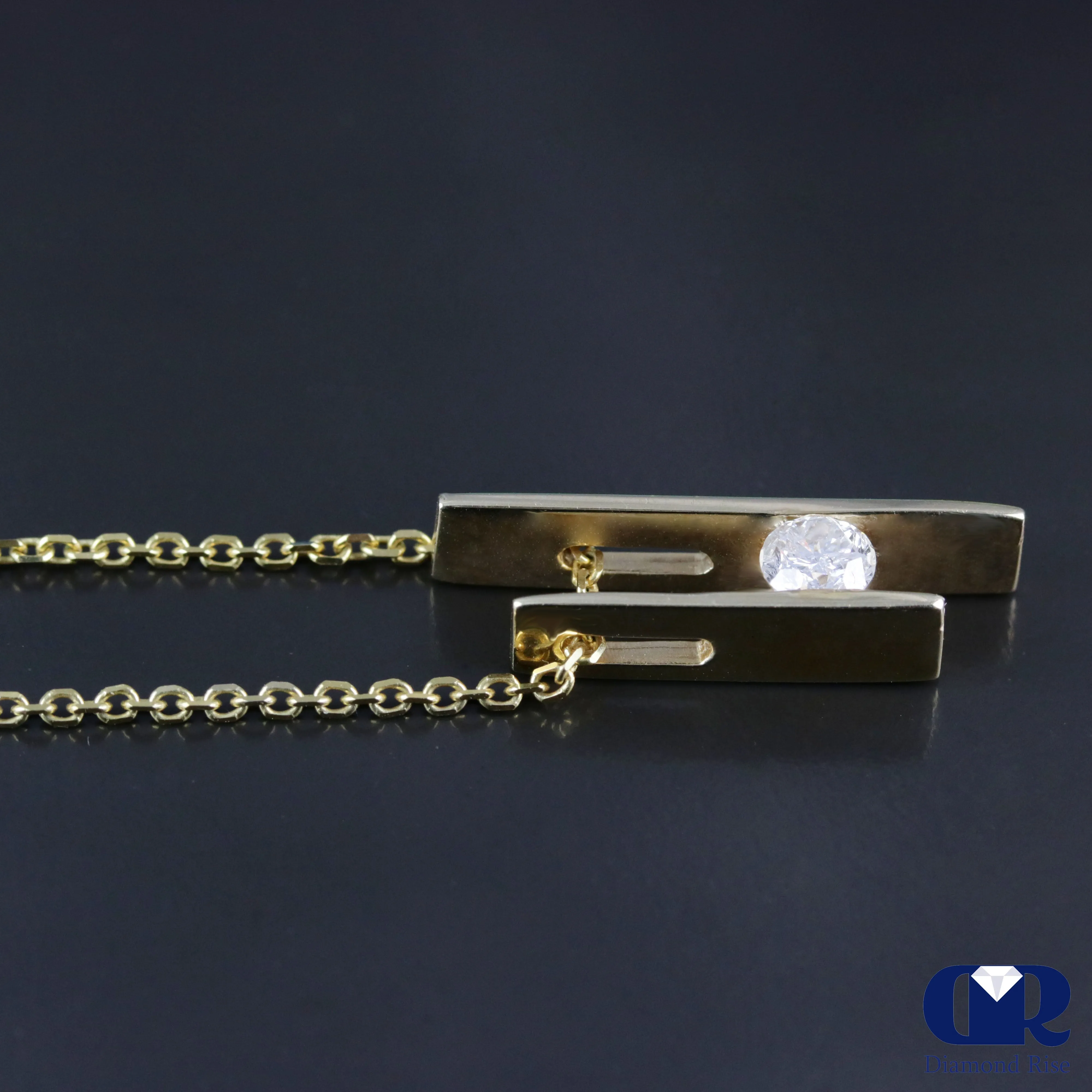 Round Cut Diamond Solitaire Pendant Necklace In 14K Yellow Gold